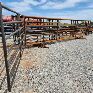 24' Freestanding panel with 10' gate