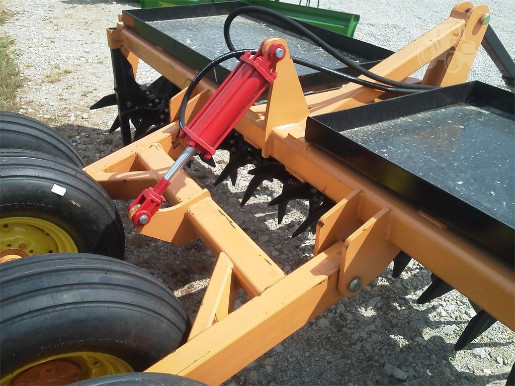 Industrias America 12VPT Aerator_003