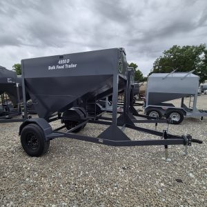 4950D bulk feed trailer